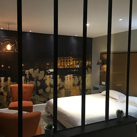 Le Privilège 3*